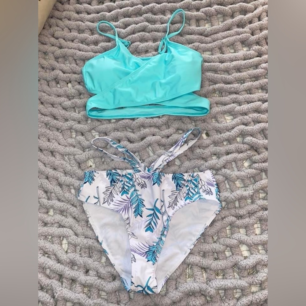 Bathing suit